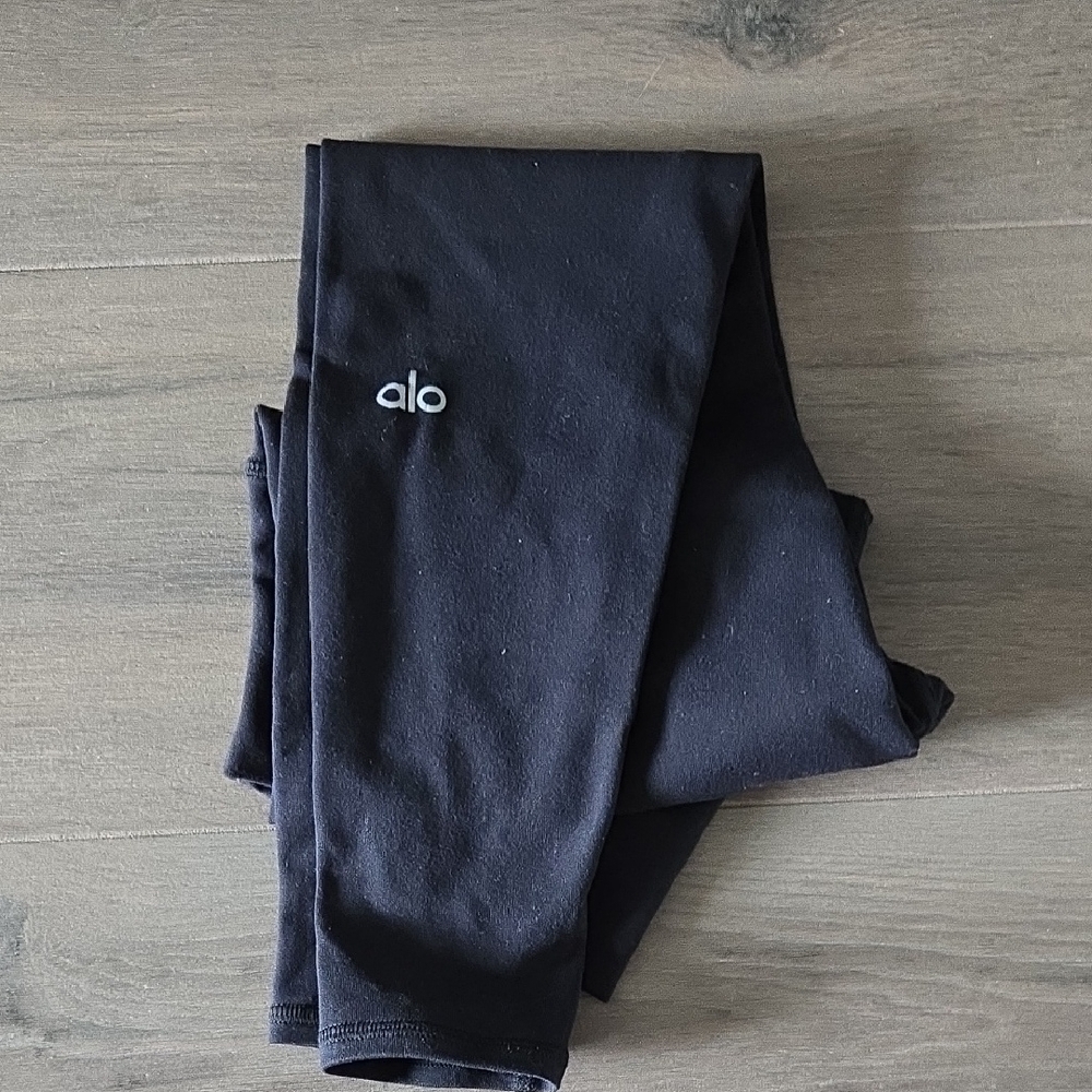 Alo 7/8 Black Leggings (Size XS)